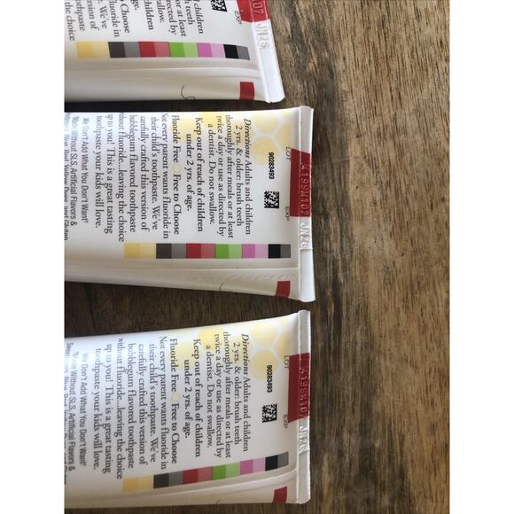 (3) BURT'S BEES Bubble Bee Bubble Gum KIDS Toothpaste - Exp 6/26 - Picture 2 of 5